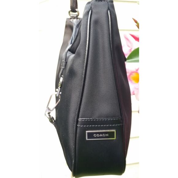 COACH Mercer Clip Purse Black - Picture 2 of 14